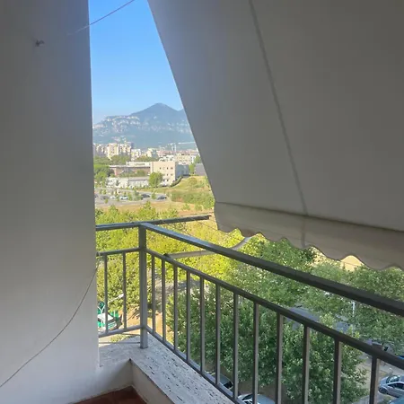 Sol Zoja Fusha E Aviacionit Tirana