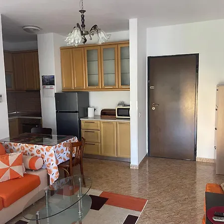 Lägenhet Sol Zoja Fusha E Aviacionit